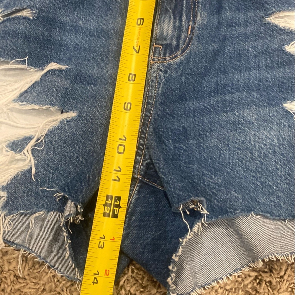 NWT: American Eagle Strigid Ripped Denim Mom Shorts Mid Wash 8 Distressed Trendy - Picture 10 of 15